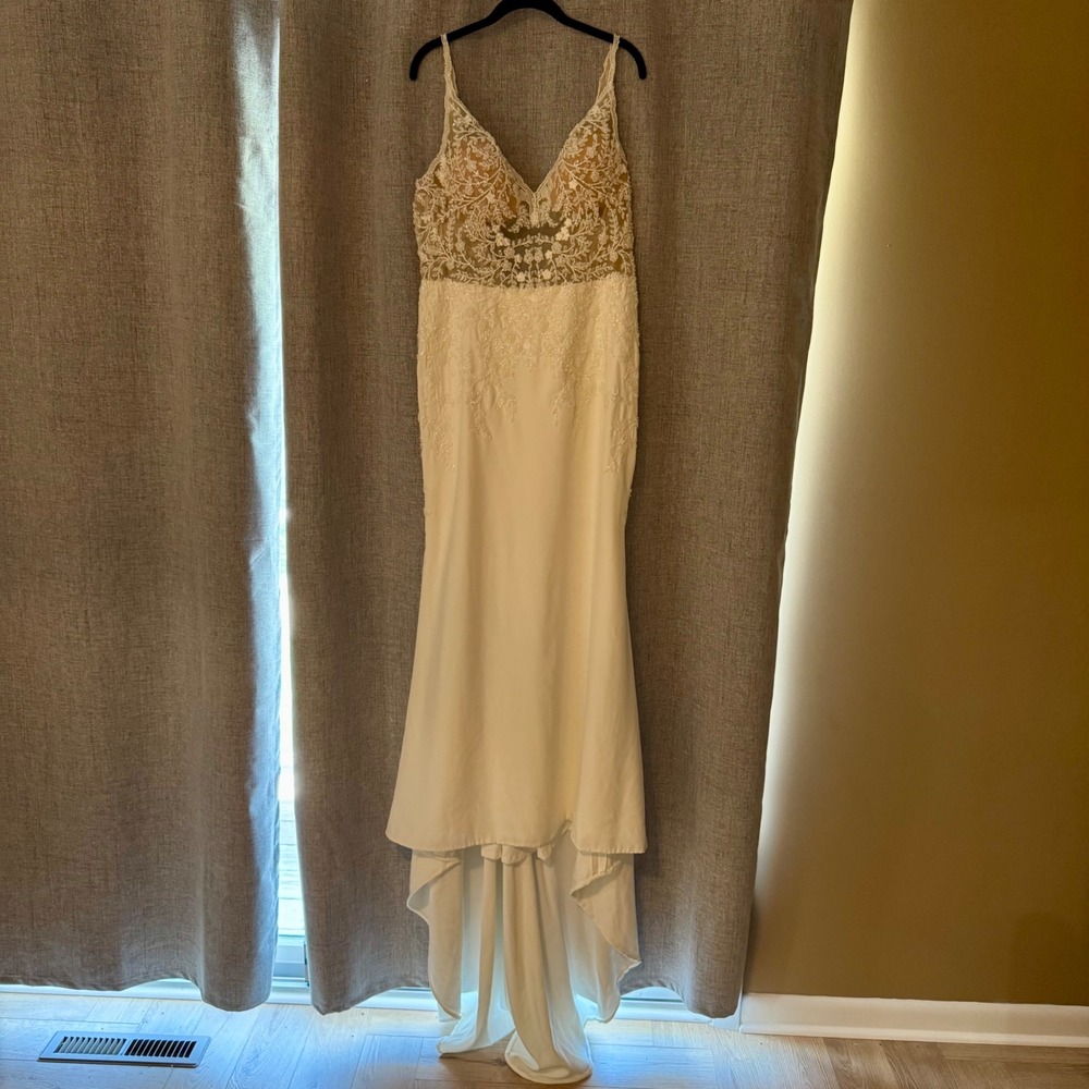 Rebecca Ingram Ivory Beaded Lace Crepe Wedding Dress Size 16 Beaded Illusion Top
